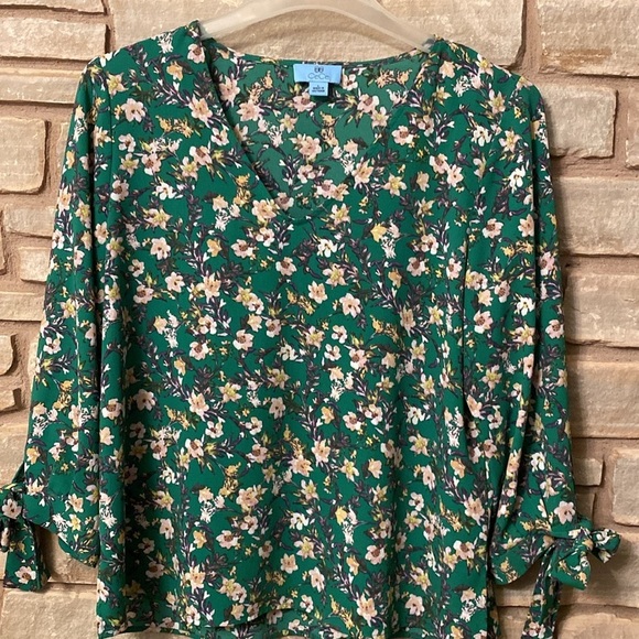 Cece Womens Textured Tie Sleeve V neck Blouse Size L - Picture 3 of 8